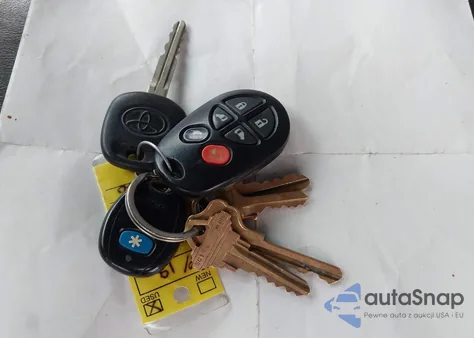 2009 Toyota Sienna Xle из США, поврежденный, VIN 5TDBK22C89S023560